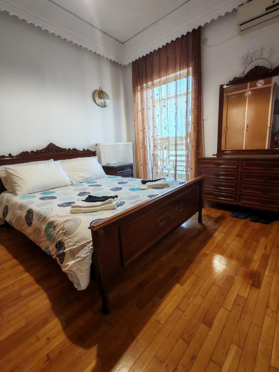 Bed, Photo of the whole room, Bedroom, air conditioner