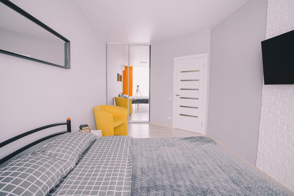 Bed, TV and multimedia, Photo of the whole room, Bedroom, wardrobe