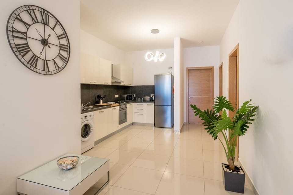 Kitchen or kitchenette, air conditioner
