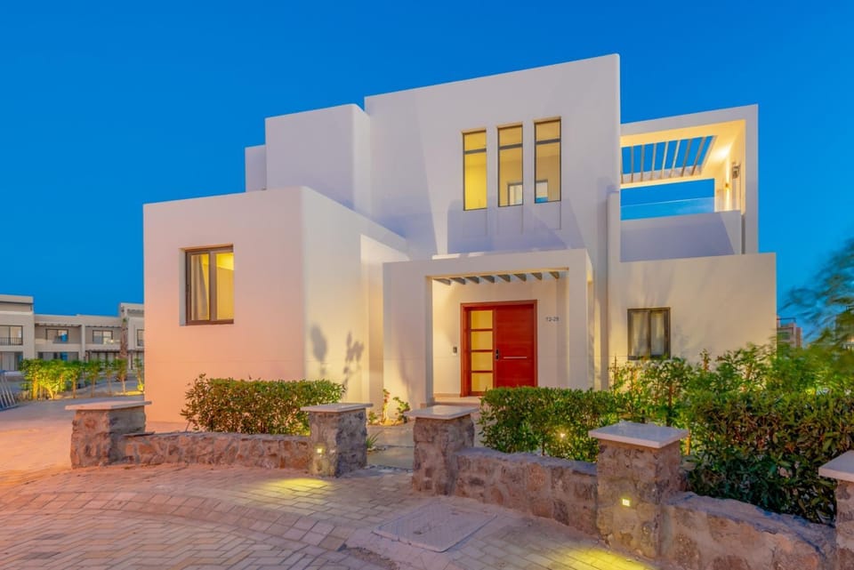Long Island Gouna 5BR Tawila Beach House & Pool Villa in Hurghada