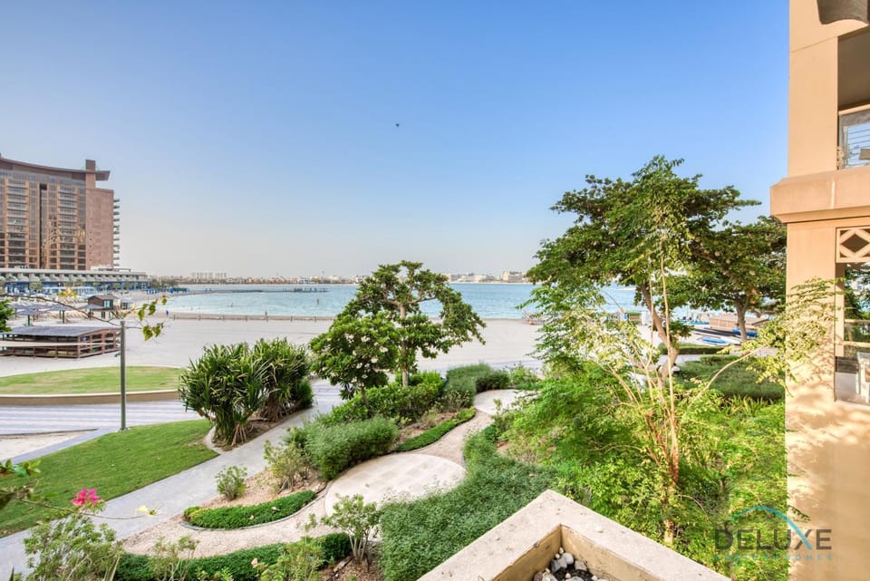 Garden, Sea view