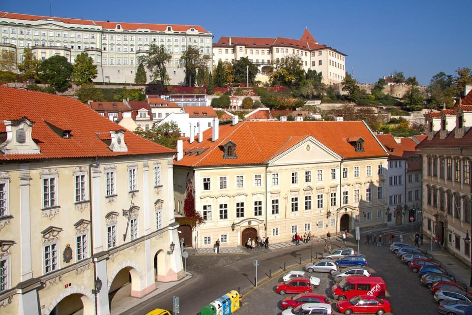 View (from property/room), City view, Landmark view, Street view
