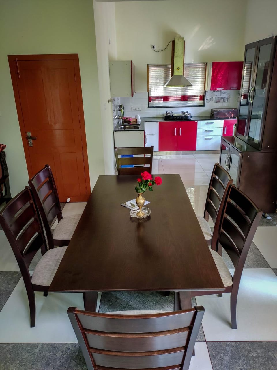 Kitchen or kitchenette, Breakfast