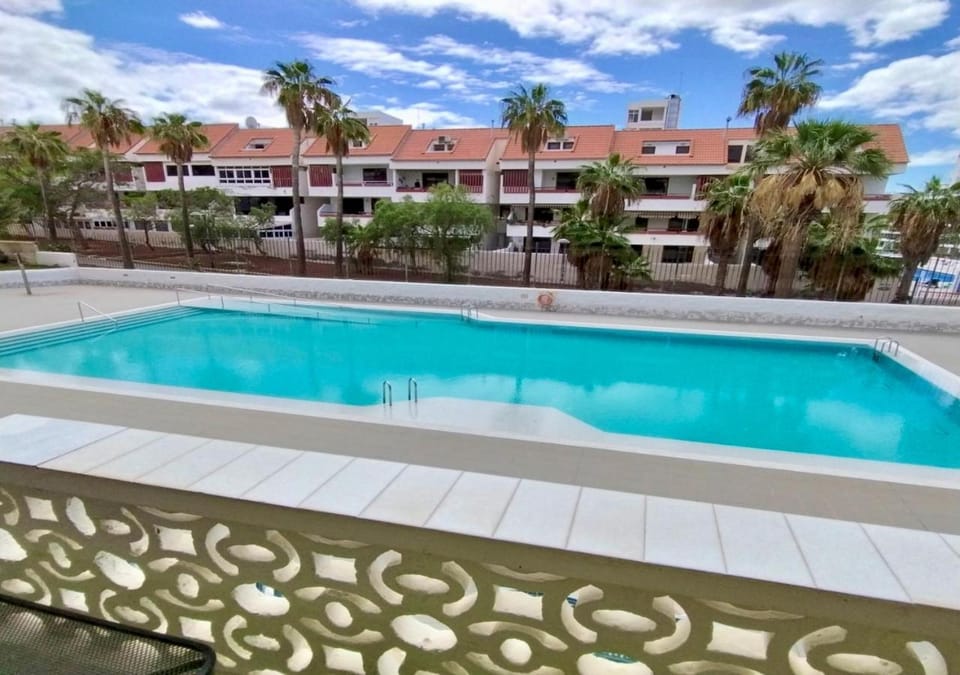 Property building, Pool view