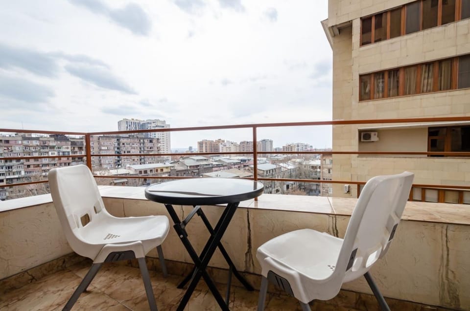 View (from property/room), Balcony/Terrace