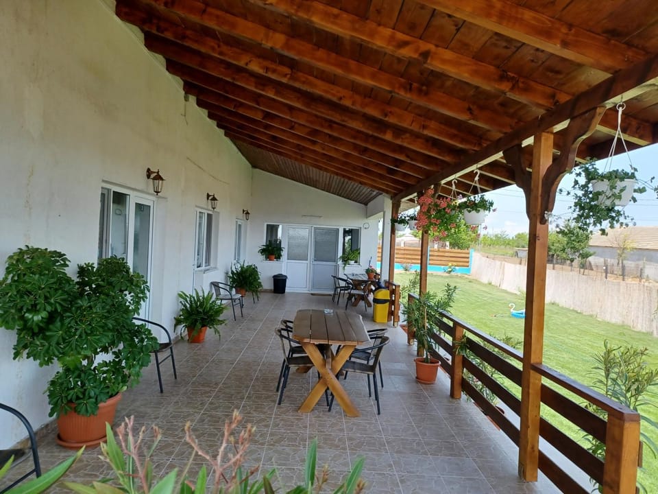 View (from property/room), Balcony/Terrace