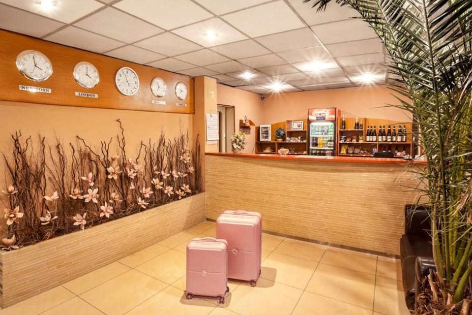 Property building, Lobby or reception