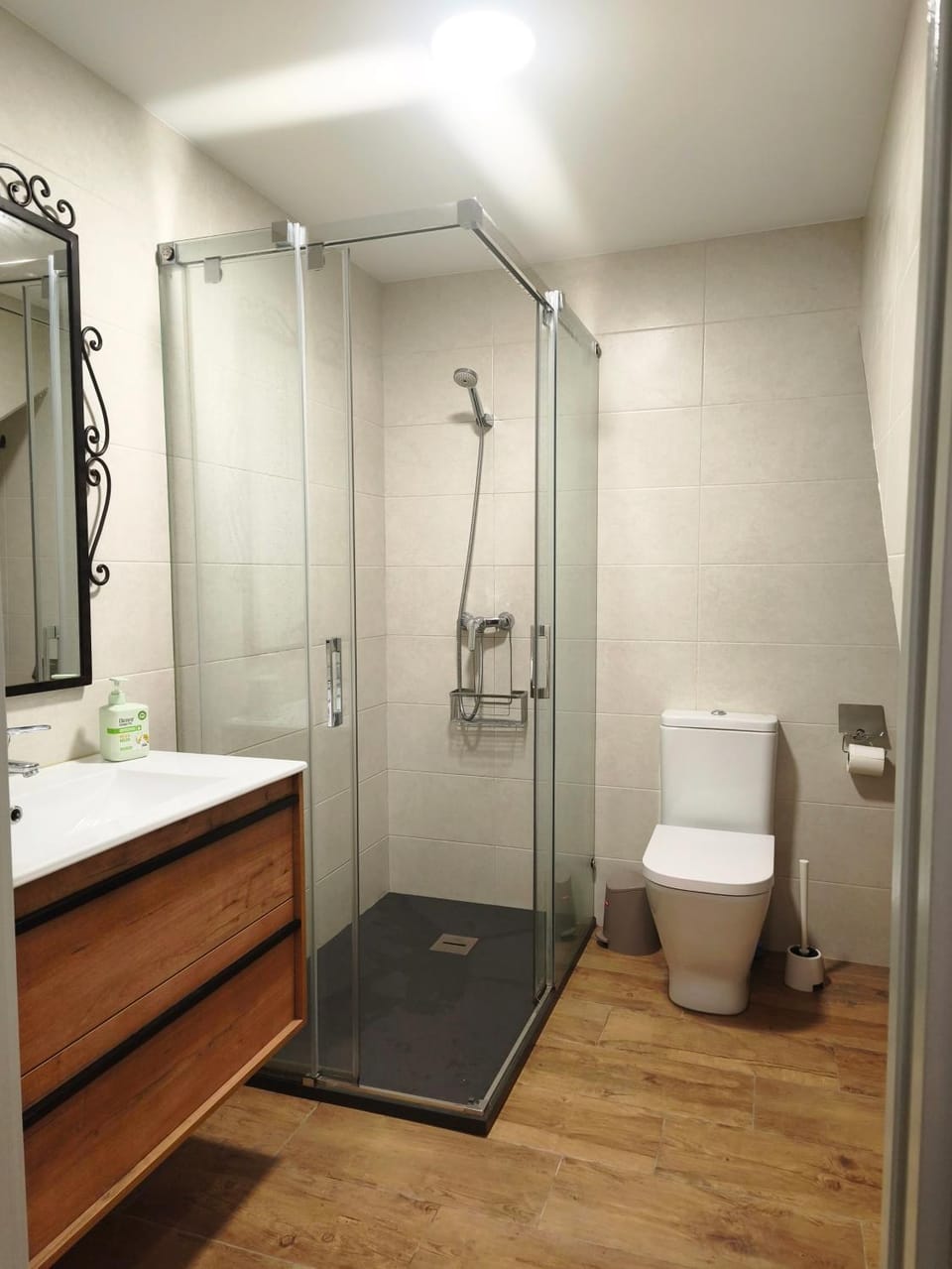 Shower, Toilet, Bathroom