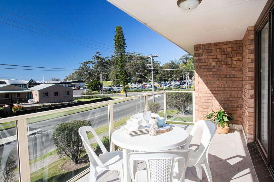 Property building, View (from property/room), Balcony/Terrace