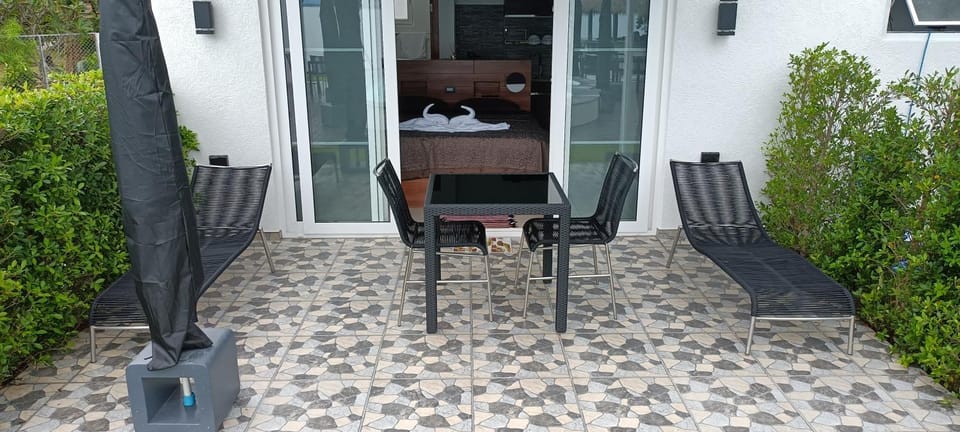Balcony/Terrace, Balcony/Terrace