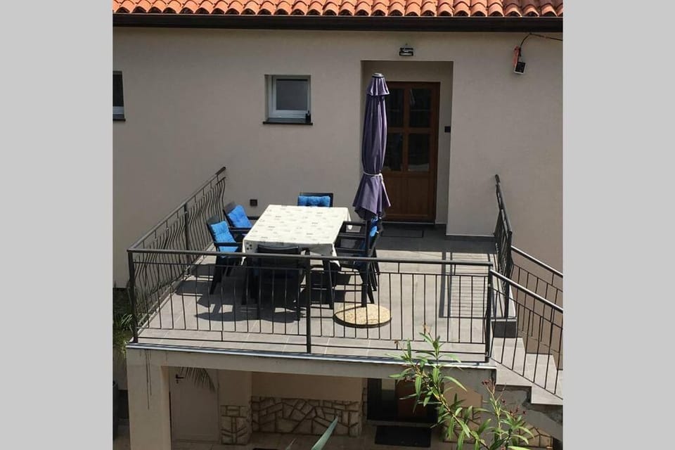 Balcony/Terrace, Balcony/Terrace