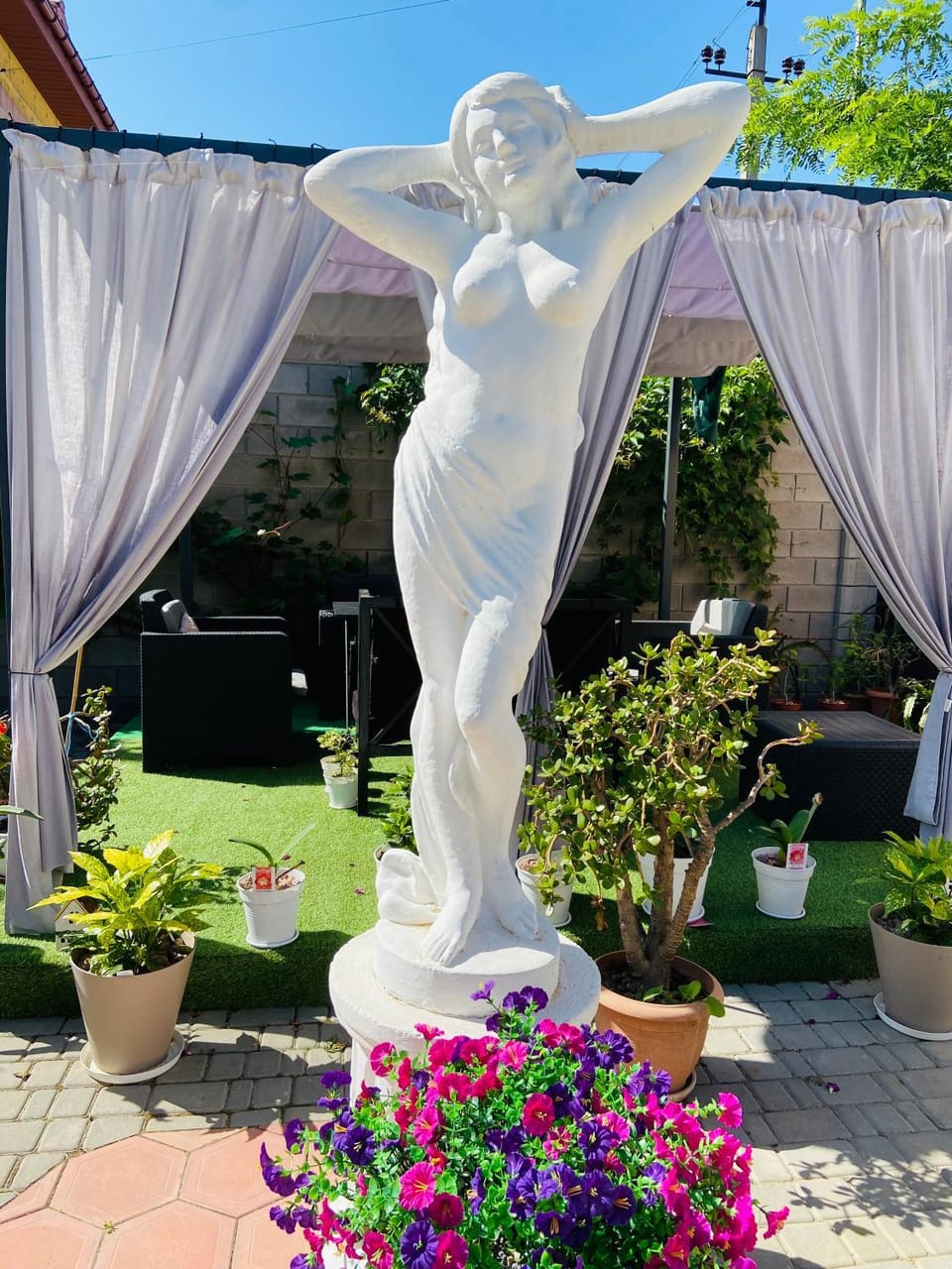 Day, Garden, Decorative detail, Garden view