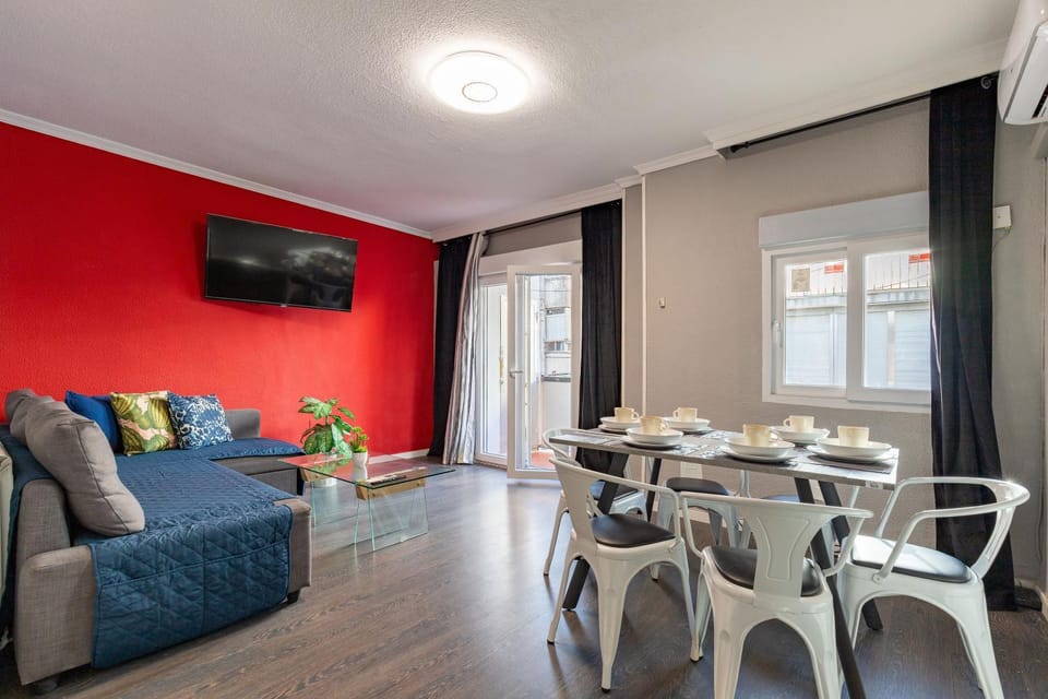 TV and multimedia, Balcony/Terrace, Living room, Seating area, Dining area