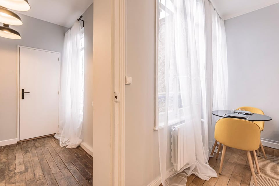 Roi soleil, face à la Cathédrale - 2G Apartment in Reims