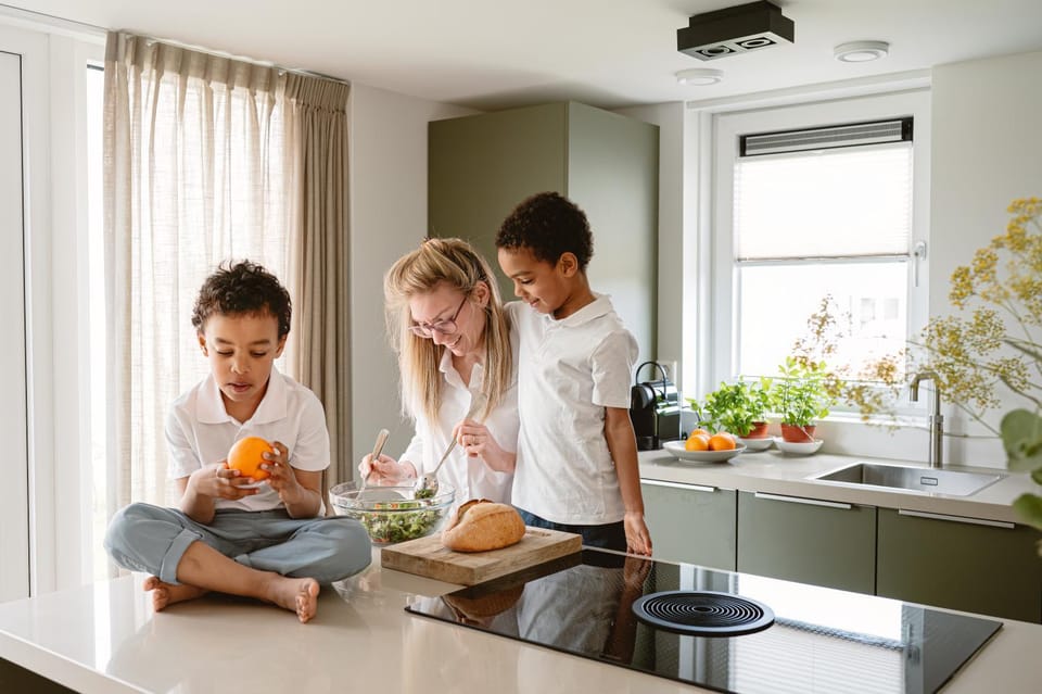 Kitchen or kitchenette, kitchen, kitchen
