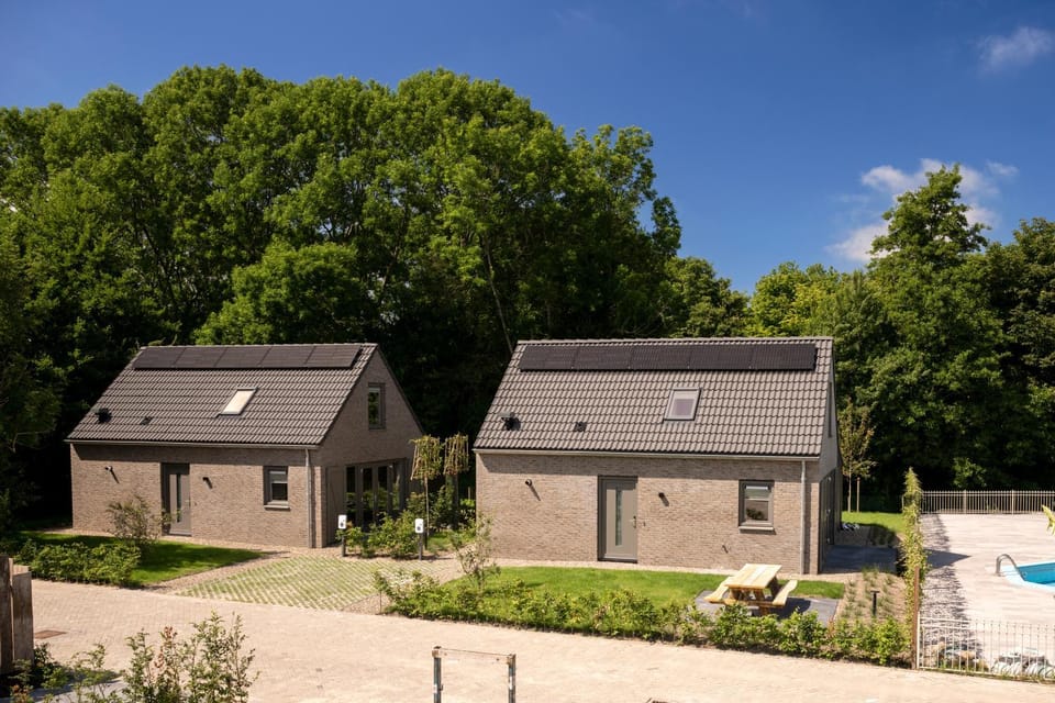 Property building, Garden