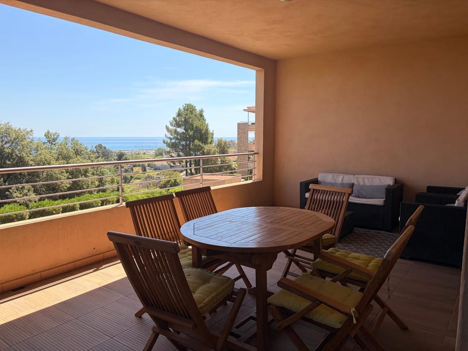 Patio, Sea view
