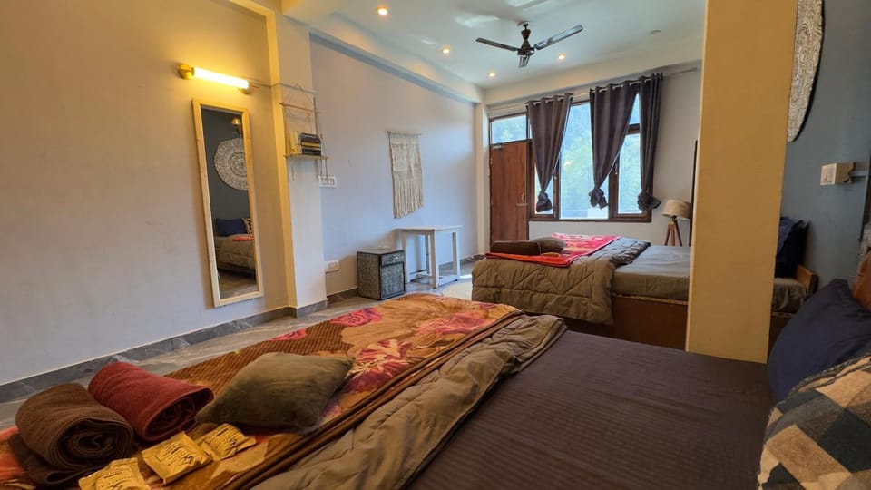 Shanti Cafe - Signature Stays Kasol Vacation rental in Himachal Pradesh