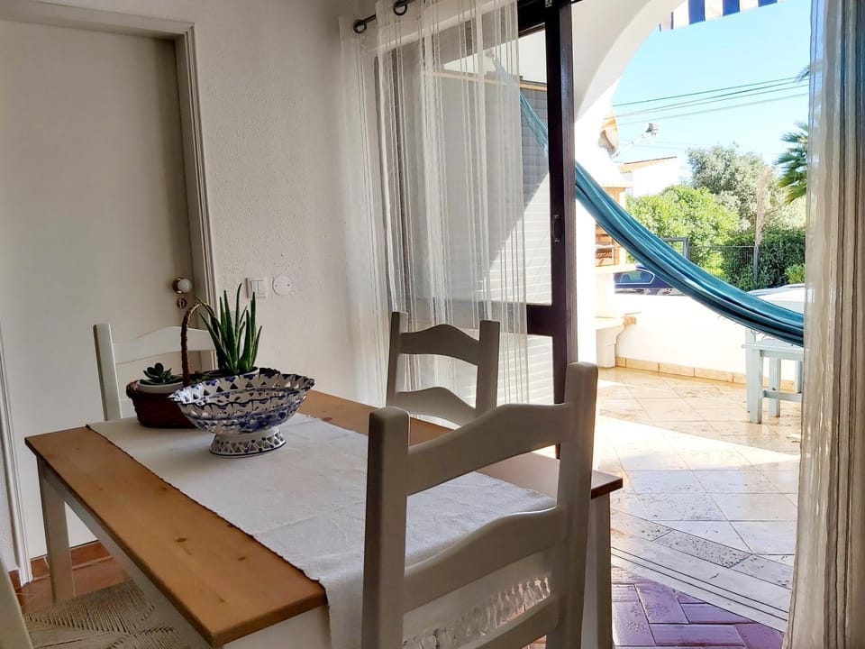 Balcony/Terrace, Living room, Seating area, Dining area