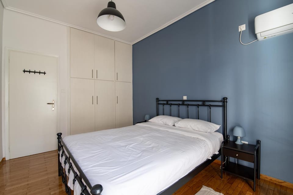 Bed, Bedroom, wardrobe