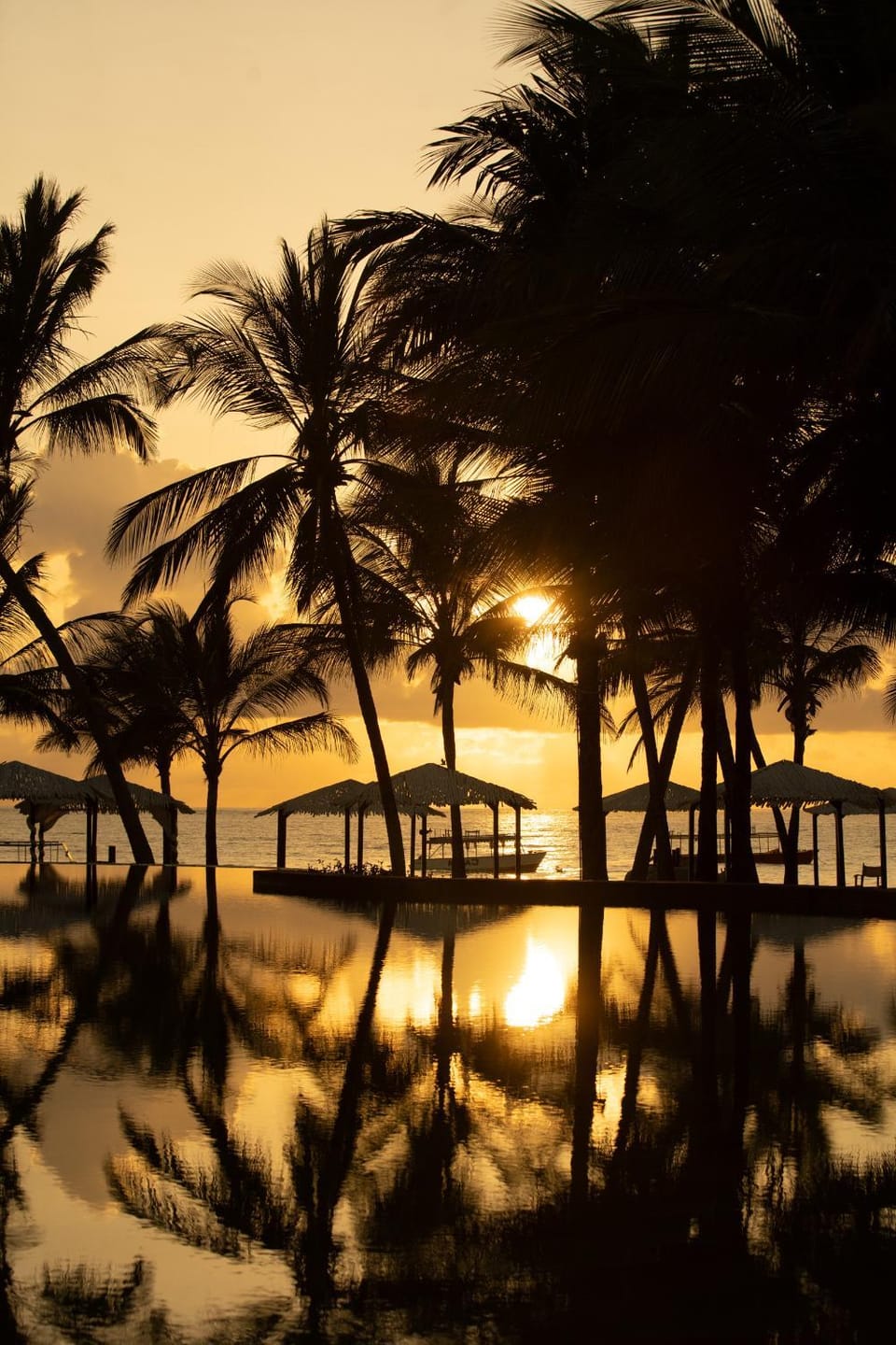 Swimming pool, Sunrise