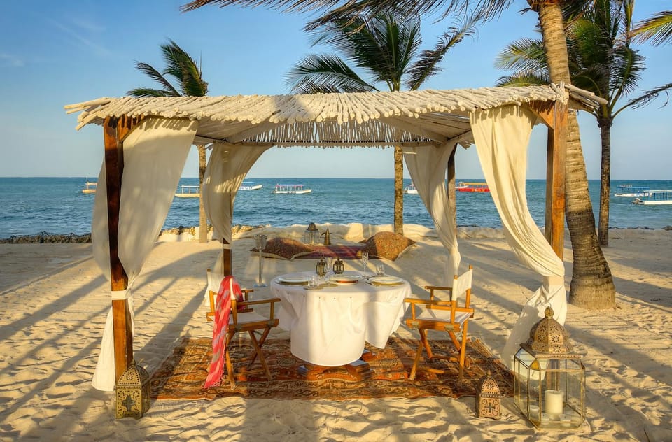 Restaurant/places to eat, Beach, Beach