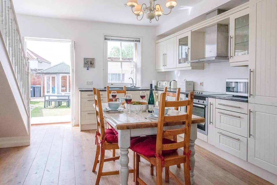 Longshore, Aldeburgh House in Aldeburgh