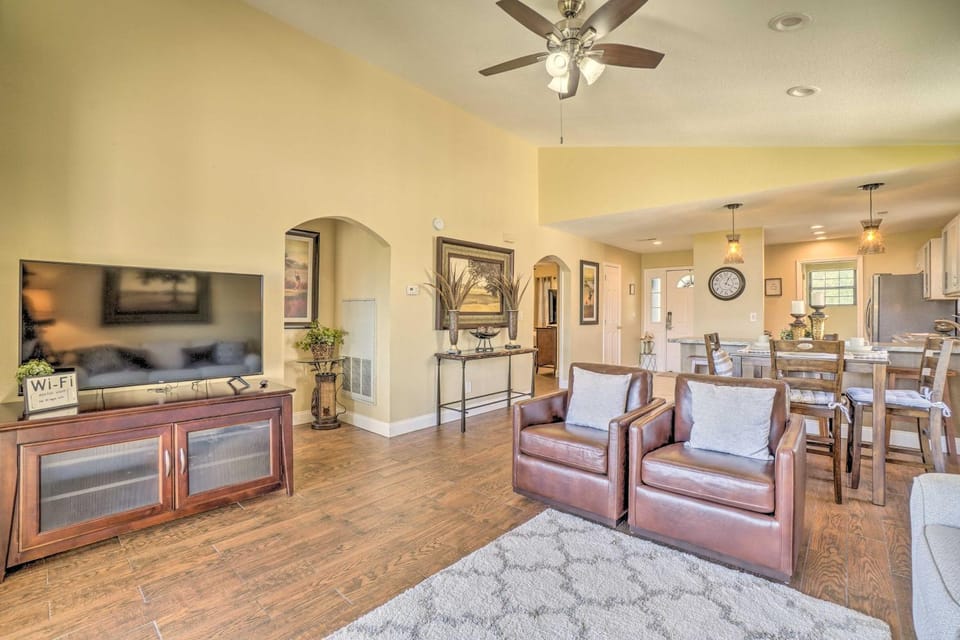 1 Block to Branson Strip: Cozy Golf-View Condo House in Branson