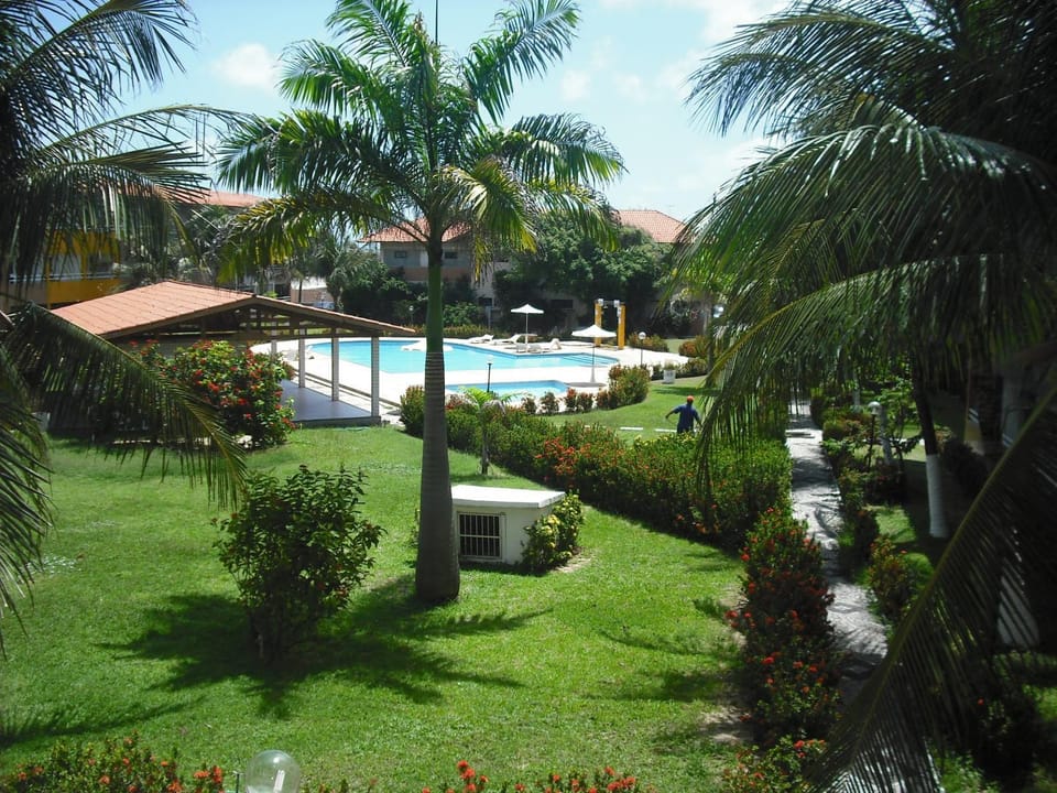 Property building, Natural landscape, On site, Pets, Pool view, Family, sunbed