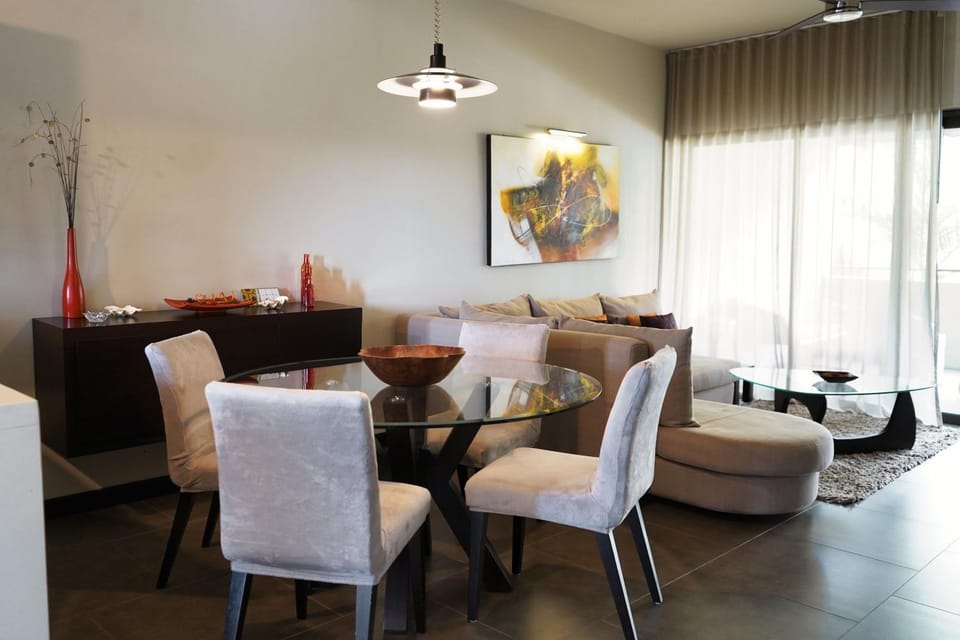 Living room, Seating area, Dining area
