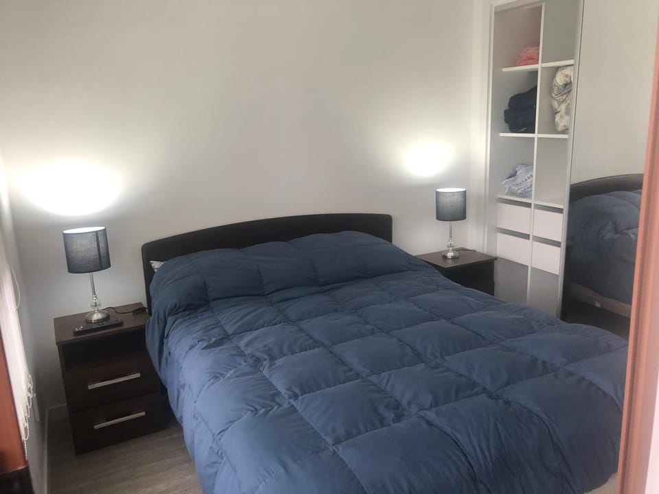 Pta del Este piscina abierta y cubierta climatizada, gimnasio, Netflix, aire,garage Apartment in Punta del Este