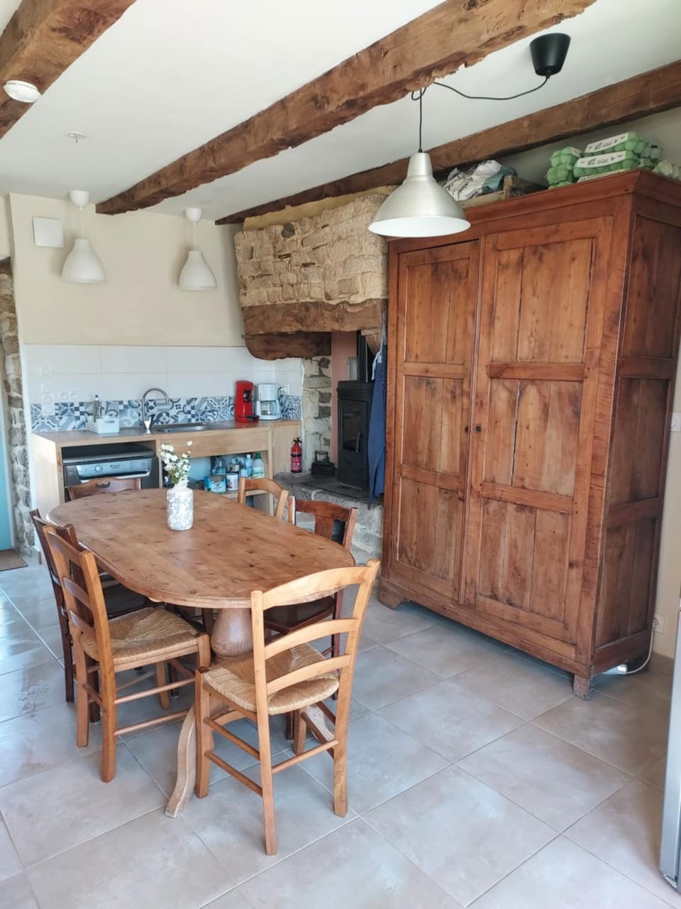 Kitchen or kitchenette