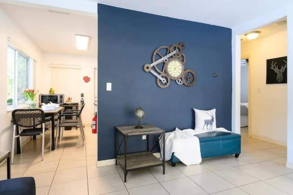 The peacock villa 1 by Dream Vacation House in Fort Lauderdale