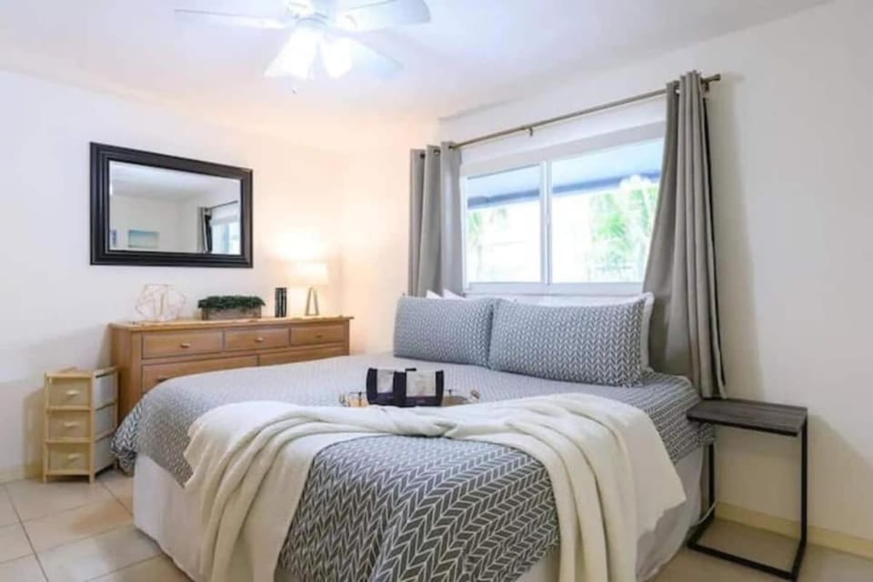 The peacock villa 1 by Dream Vacation House in Fort Lauderdale