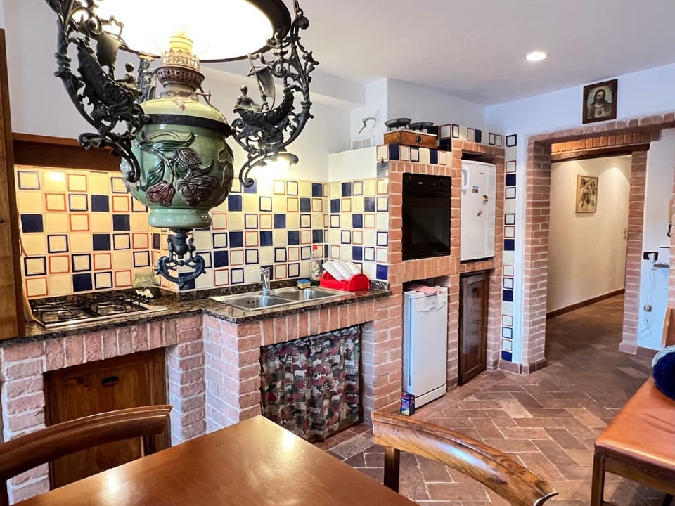 Kitchen or kitchenette, Dining area, stove, kitchen, kitchen