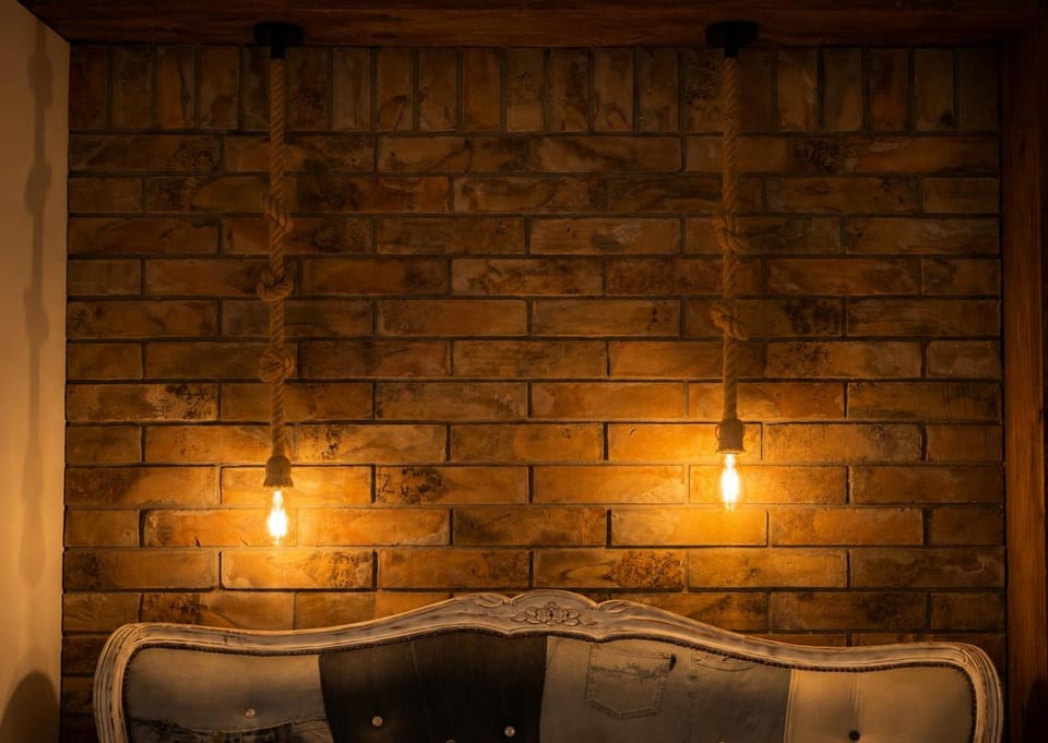 Night, Decorative detail