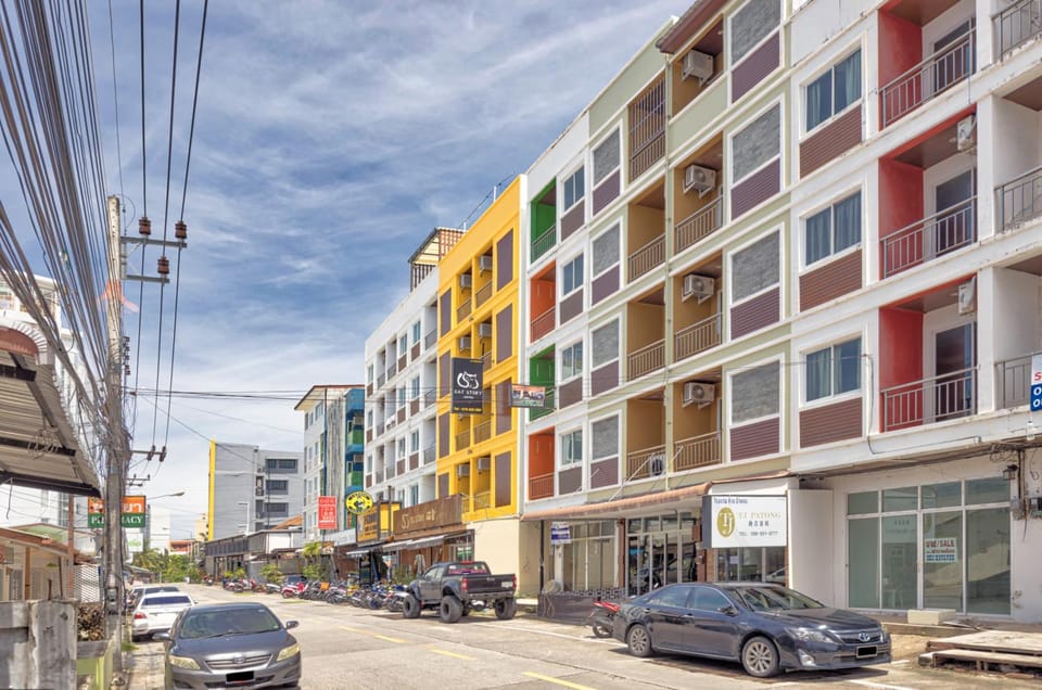 Property building, Balcony/Terrace
