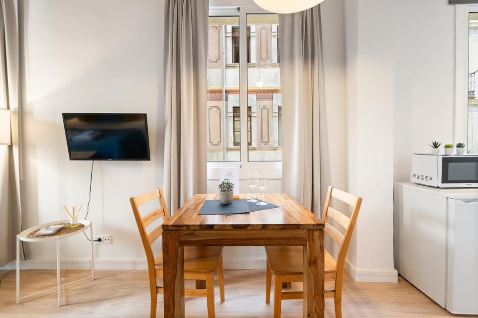TV and multimedia, Dining area