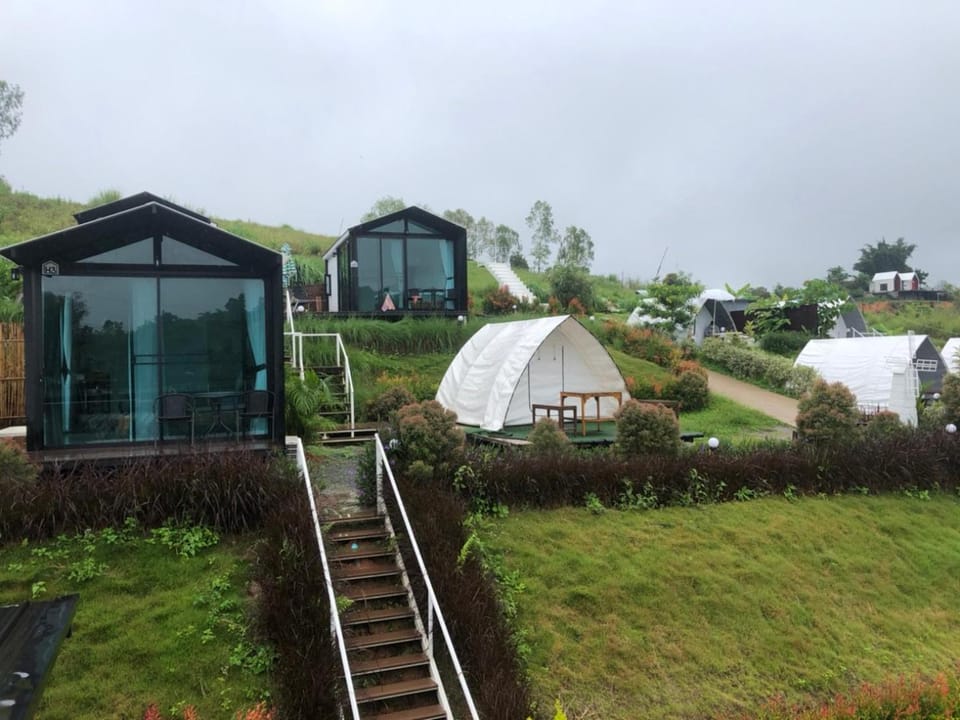 Property building, Garden