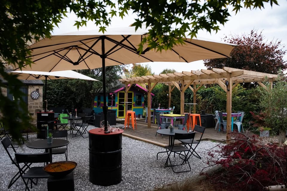 Laburnum Guest House at Bistro En Glaze Bed and Breakfast in Metropolitan Borough of Gateshead