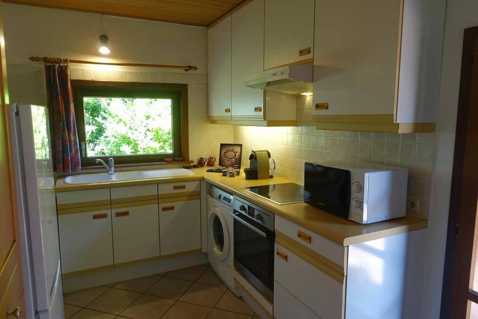 Lien's Cottage House in Bruges