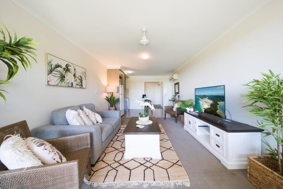 Waterlily - Two Bedroom Apartment Apartment in Airlie Beach