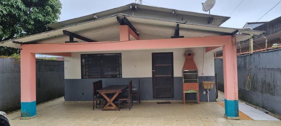 Property building, Patio, Day, BBQ facilities, Balcony/Terrace, Dining area