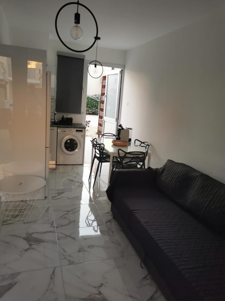 Kitchen or kitchenette, Seating area