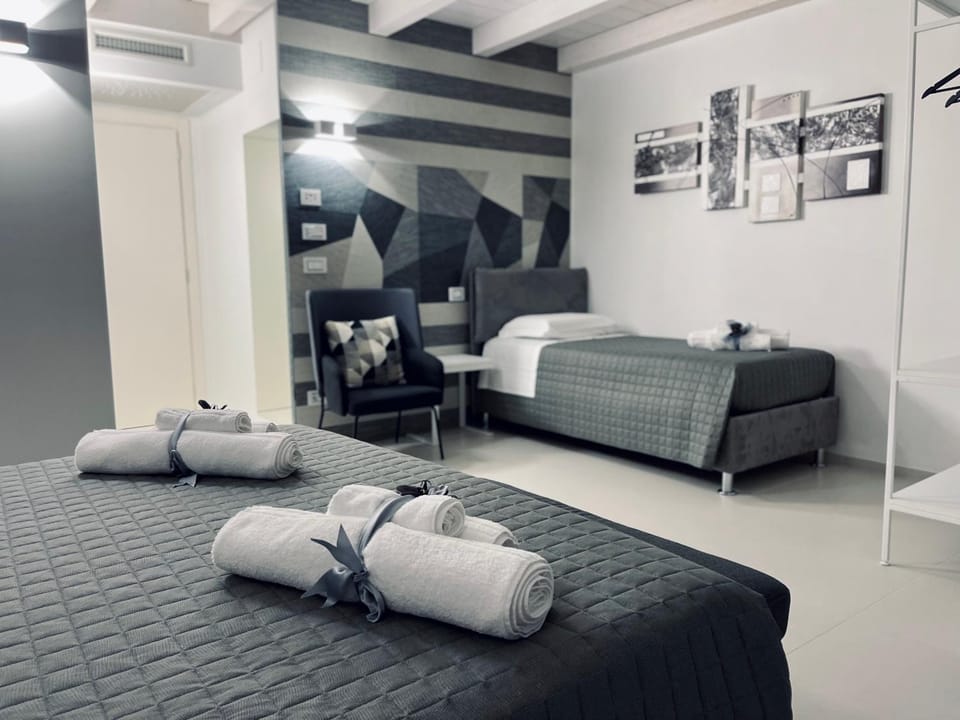 Bed, Photo of the whole room, Bedroom, towels, air conditioner