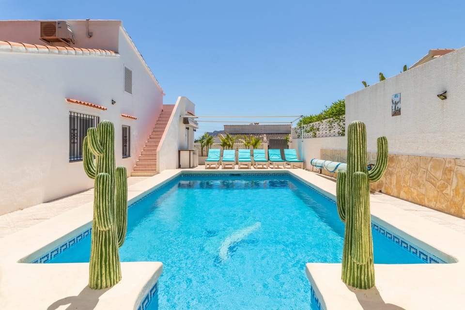 Property building, Swimming pool