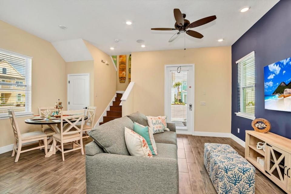 8044 Sandy Toes Way House in Bay Lake