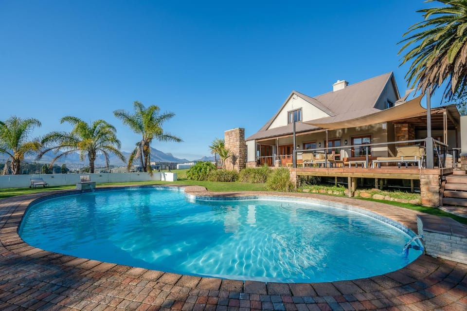 Kana Guest Farm - Ideal for groups House in Stellenbosch