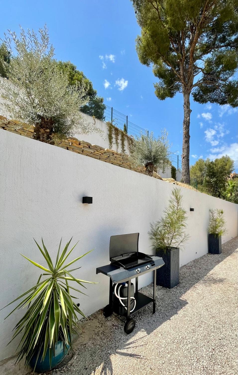 Day, Natural landscape, BBQ facilities, Garden, Garden view, Parking