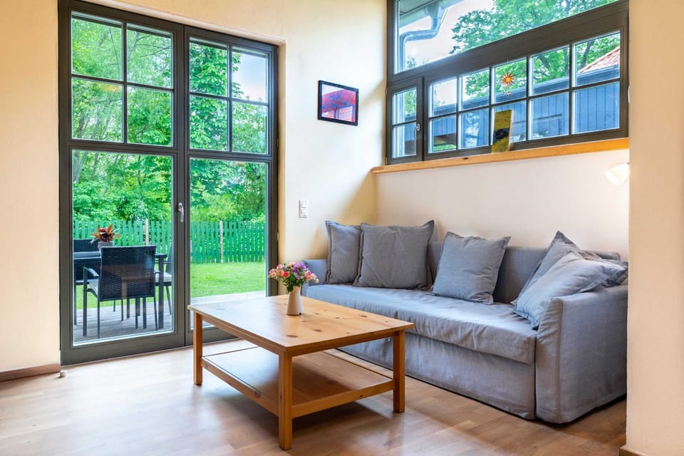 Balcony/Terrace, Living room, Seating area, Garden view